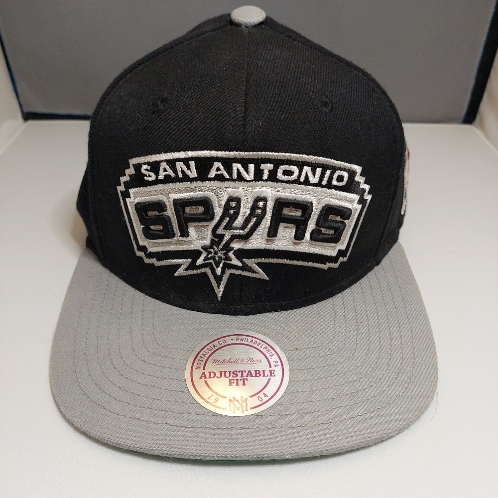 Mitchell & Ness Black and Gray San Antonio Spurs Hat